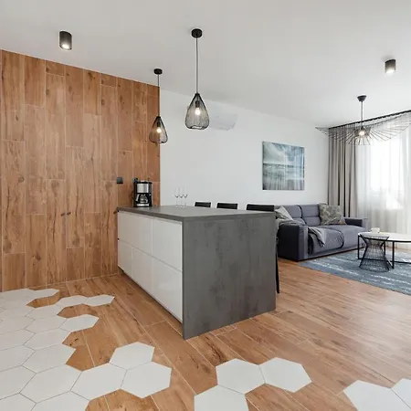 Jantar - Platany Kołobrzeg